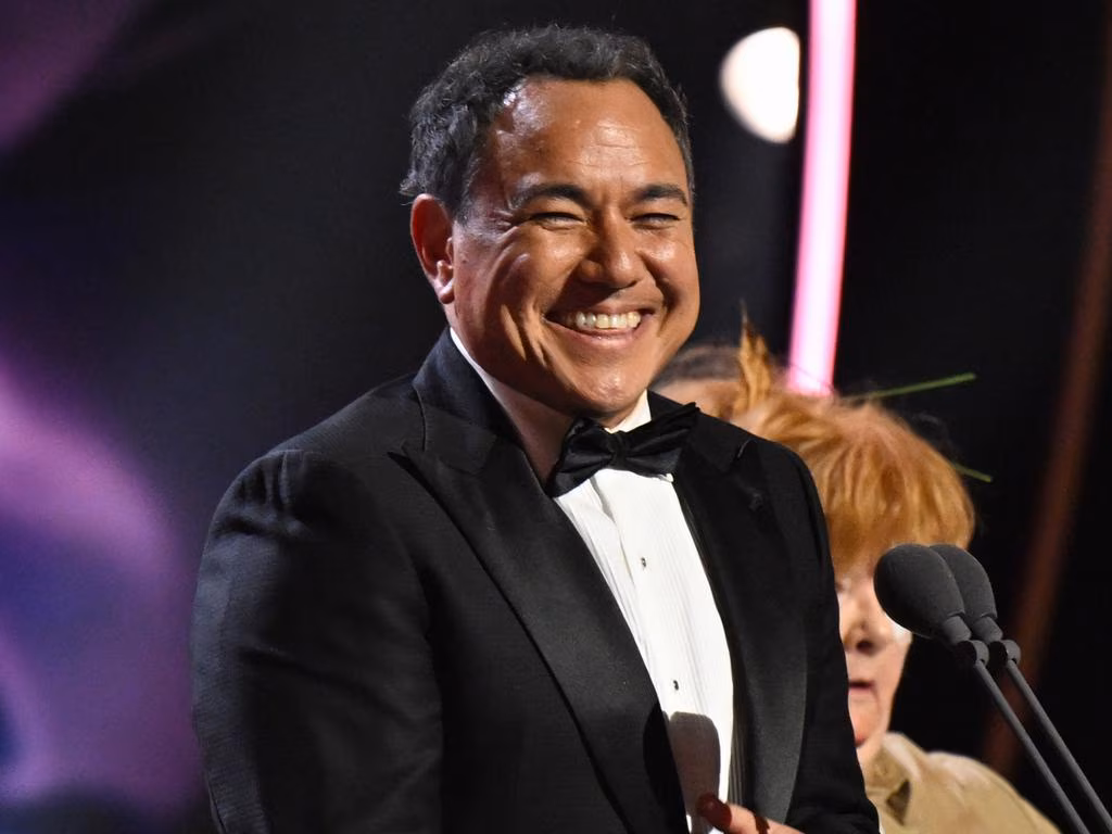 Sam Pang wins Gold Logie after Irwin’s wild skit with Magda Szubanski - The Daily Telegraph
