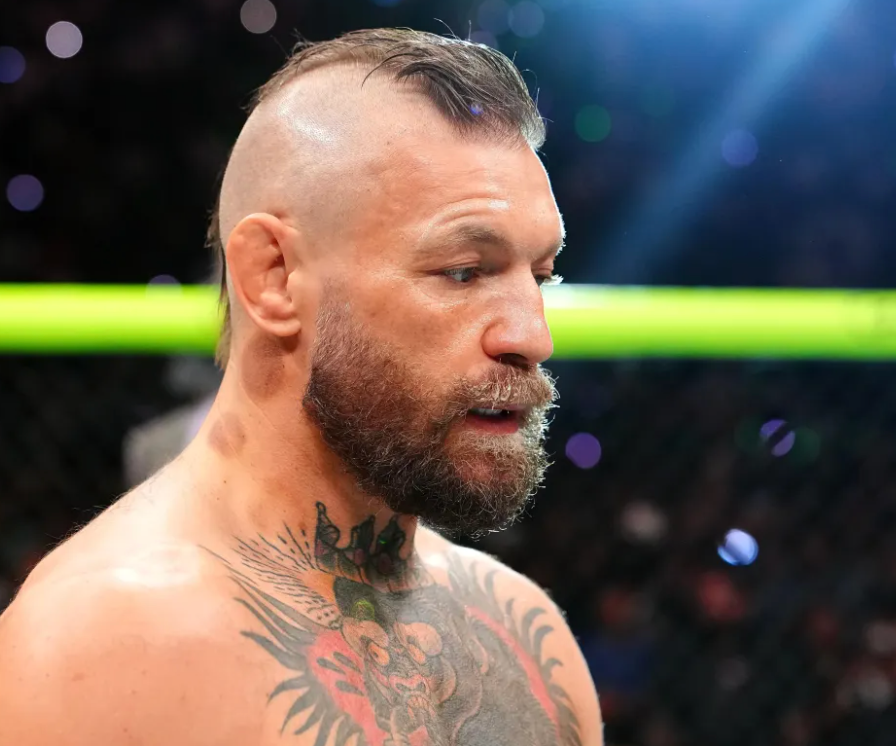 McGregor Confirms Successful Surgery | boxingnews.com