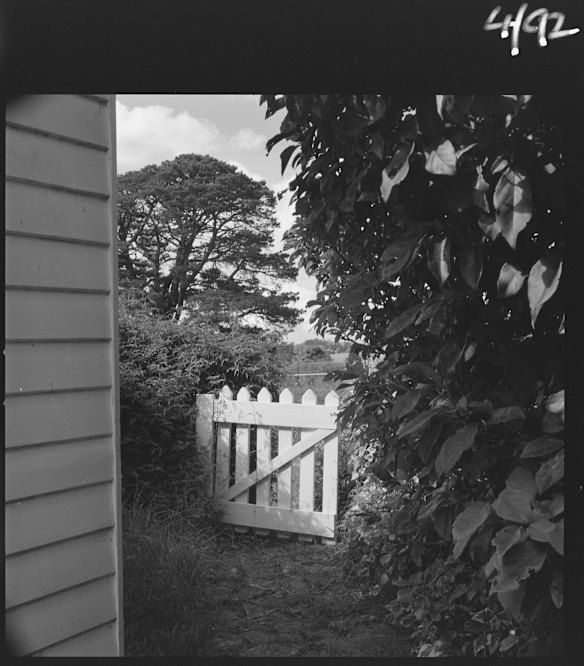 Garden gate, Kangaloon, Southern Highlands, NSW, April 1992.
