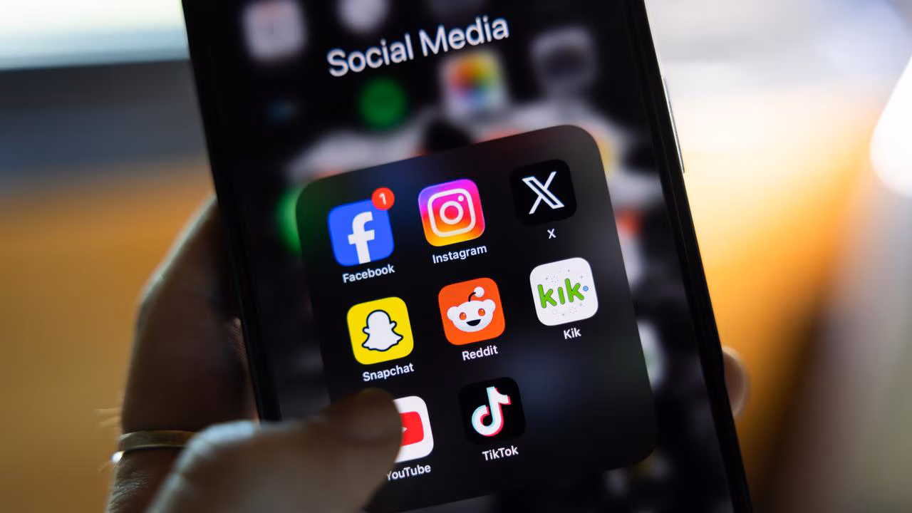 Australia weighing up opt-in, opt-out algorithm reform and could follow UK porn ban