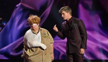 Aussie icon Magda Szubanski makes wild appearance at Logie Awards
