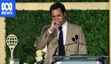 Roger Federer gets emotional at induction to International Tennis Hall of Fame