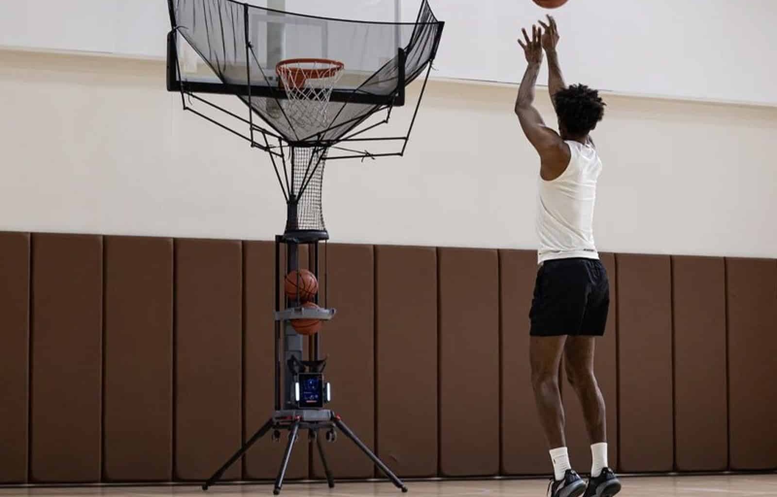 Lumistar Carry Is an AI Basketball Training Partner