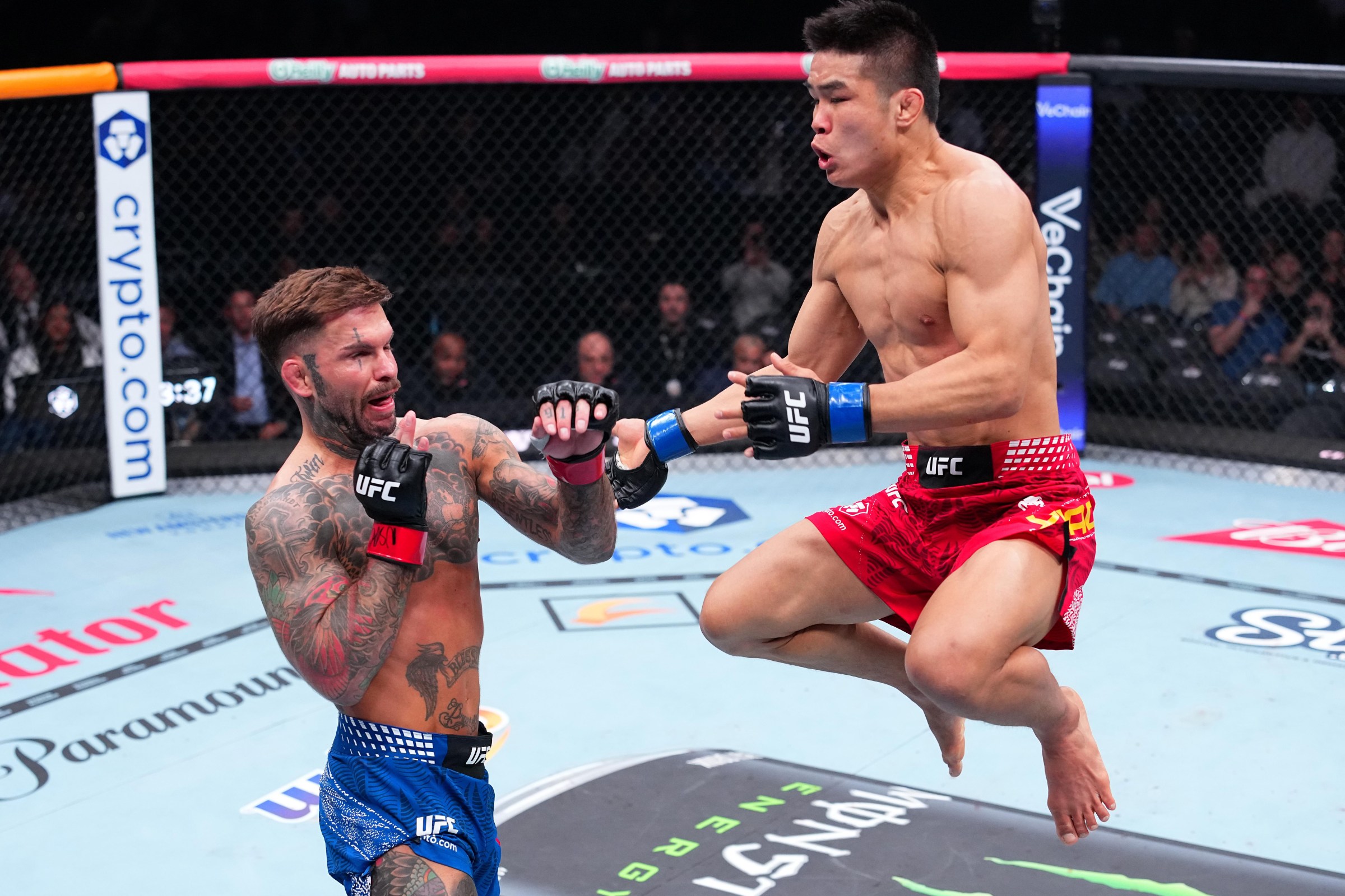 Hopefully Xiao Long’s fight at UFC Shanghai won’t be as controversial as his last fight.