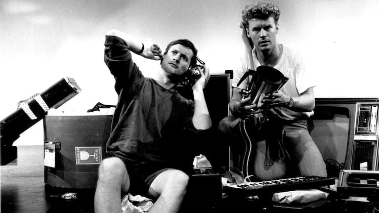 Harry Sinclair and Don McGlashan of the Front Lawn Theatre Duo, 1987. The pair have created the music for Kiri and Lou Go Raaa!.