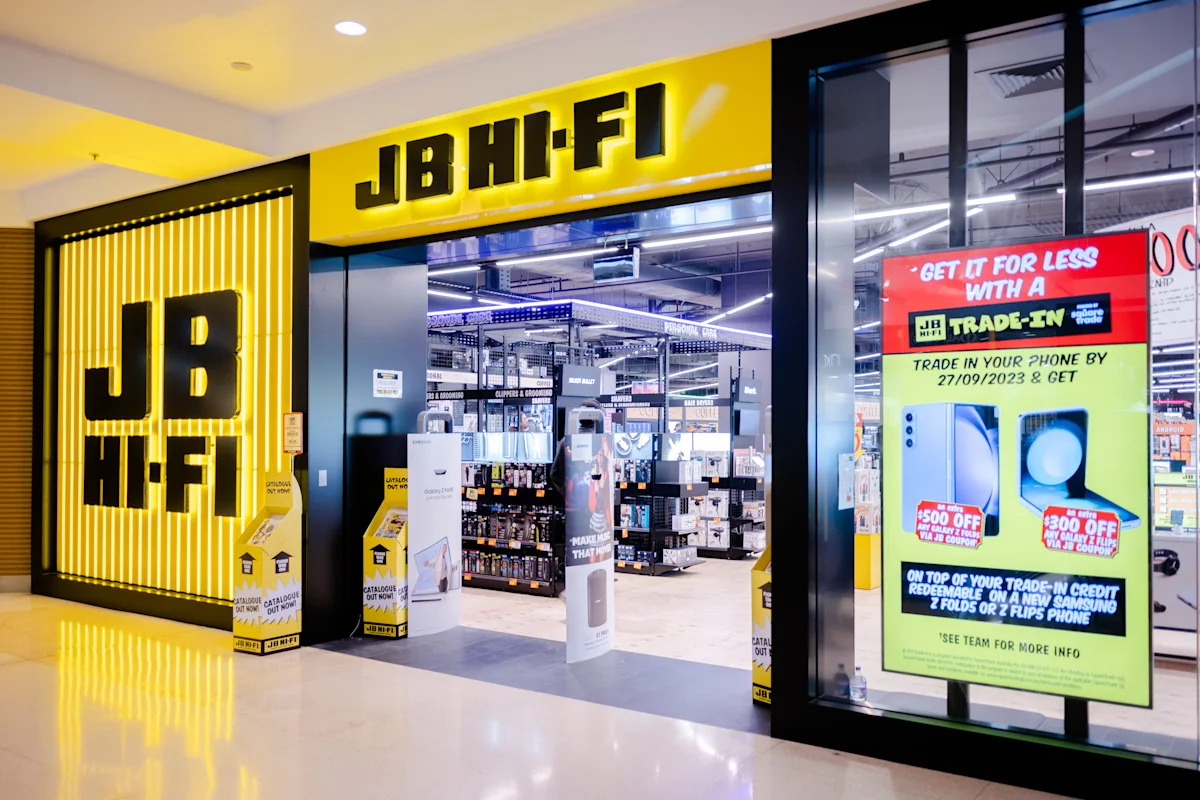 JB Hi-Fi cops record share price plunge as retailer highlights cost of living pains, AI squeeze