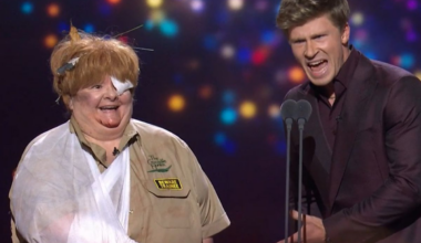 Magda Szubanski ‘steals the show’ as iconic character presents Gold Logie