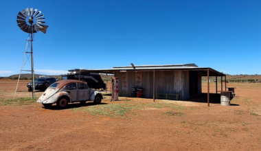 Caravanner finds Australia's best outback toilet on $20 remote campsite: 'Spotless'