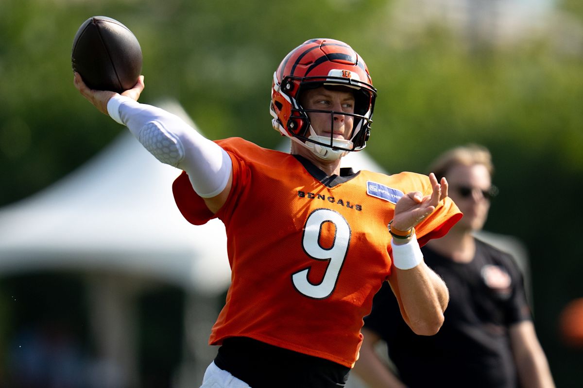 “Tryna be Madison Beer and Justin Herbert”: NFL World Trolls Joe Burrow and Olivia Ponton for Cozy Moment After Bengals Practice