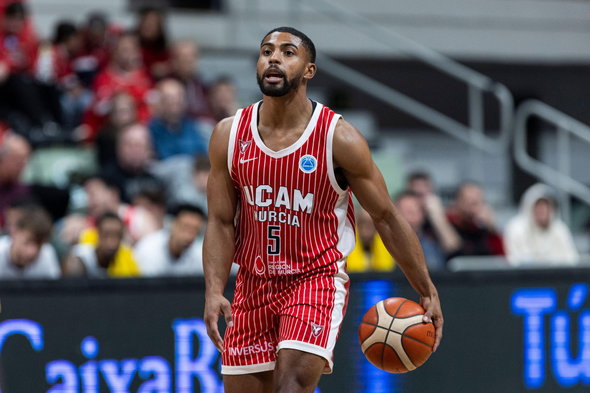 Besiktas sign former EuroLeague guard David DeJulius