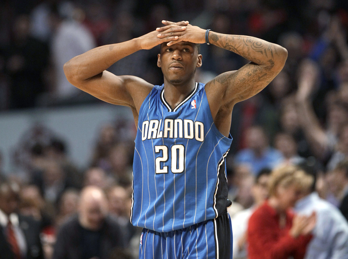 Former NBA player suffers horrifying injury in Filipino league
