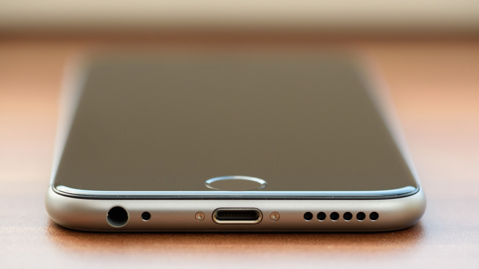 Why Did Apple Remove The Home Button From iPhones?