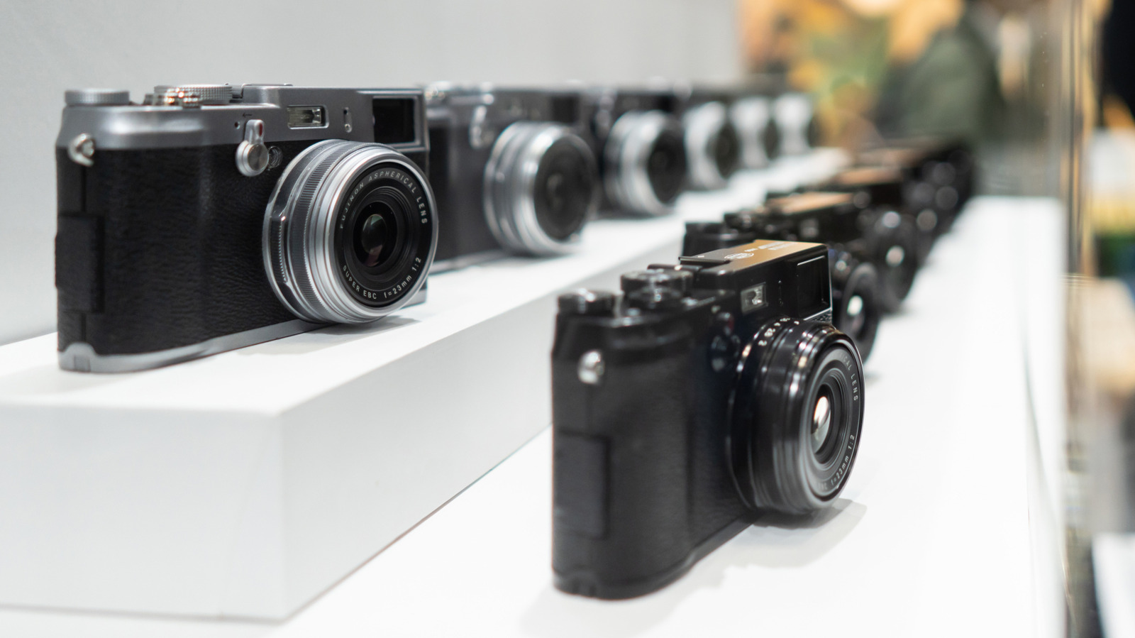 3 Digital Cameras More Powerful Than The iPhone 17 Pro Max