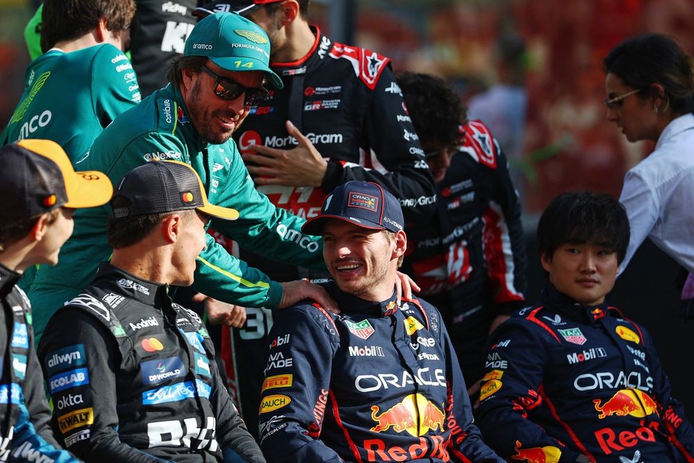 Lando Norris, McLaren, Max Verstappen, Red Bull Racing, Fernando Alonso, Aston Martin Racing