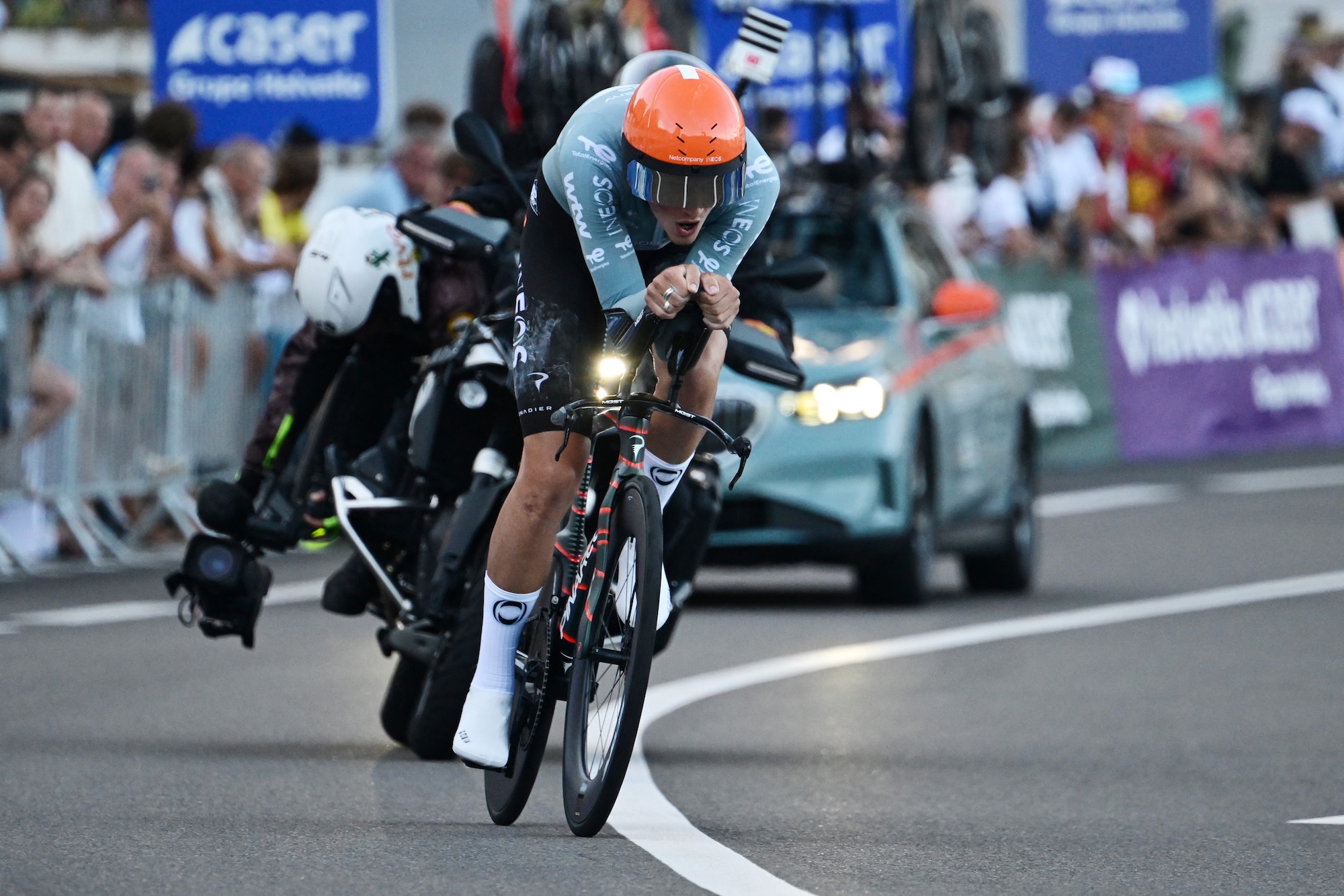 Team Netcompany Ineos' Welsh rider Joshua Tarling competes during the first stage of the Vuelta a Espana 2026, a 9,4 km time-trial between Monaco and Monaco on August 22, 2026. (Photo by Miguel MEDINA / AFP)