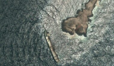 Oman says oil spill from stricken tanker has reached its coast | Environment News