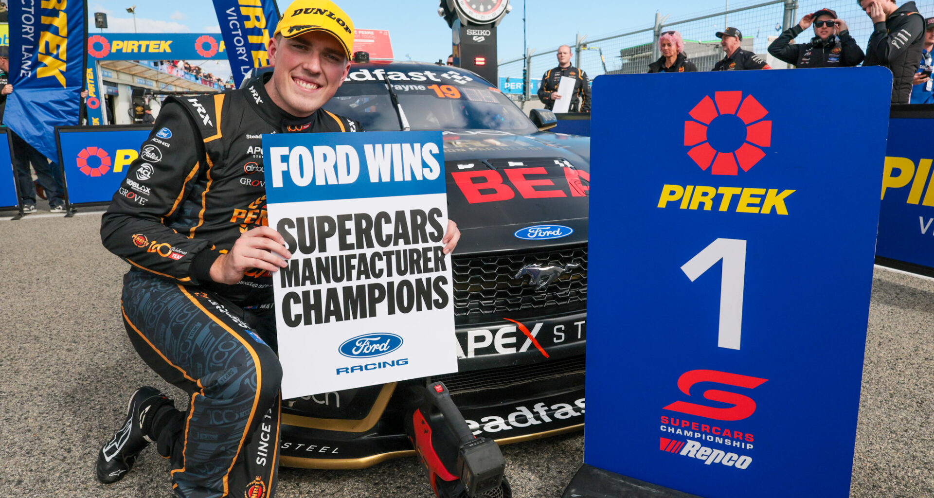 Payne perfect, Kostecki beached in wild Perth opener - Supercars