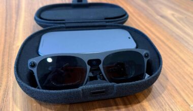 Xreal surpasses 10,000 reservations for Aura smartglasses