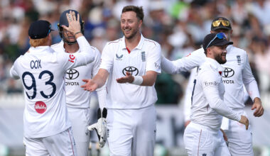 England in control at Lord's after Pakistan crumble