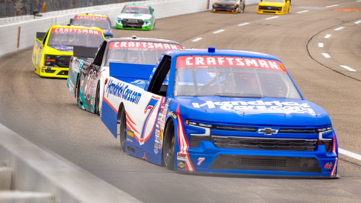 Shane van Gisbergen a force in NASCAR Truck Series cameo at Richmond