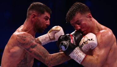 Mark Chamberlain (left) stopped Pierce O'Leary in Dublin