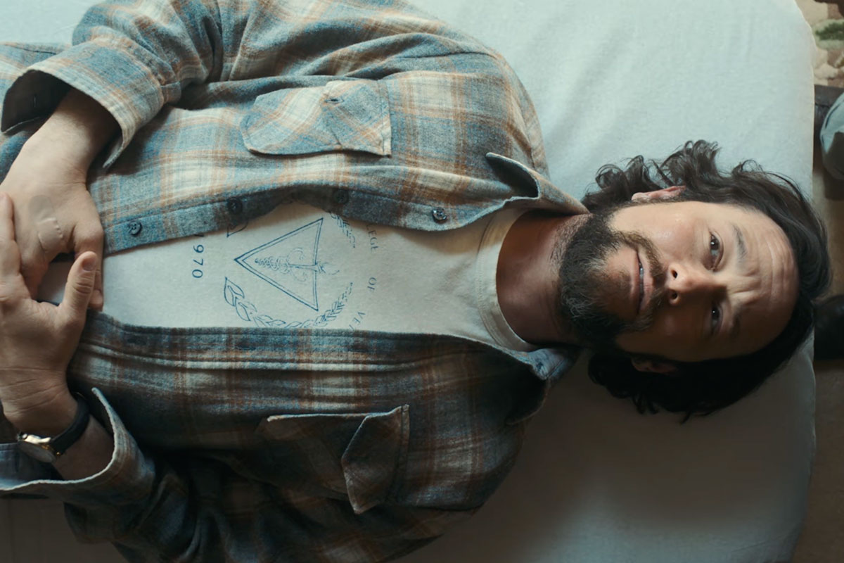 teaser-gordon-levitt-dynevor-in-pendulum