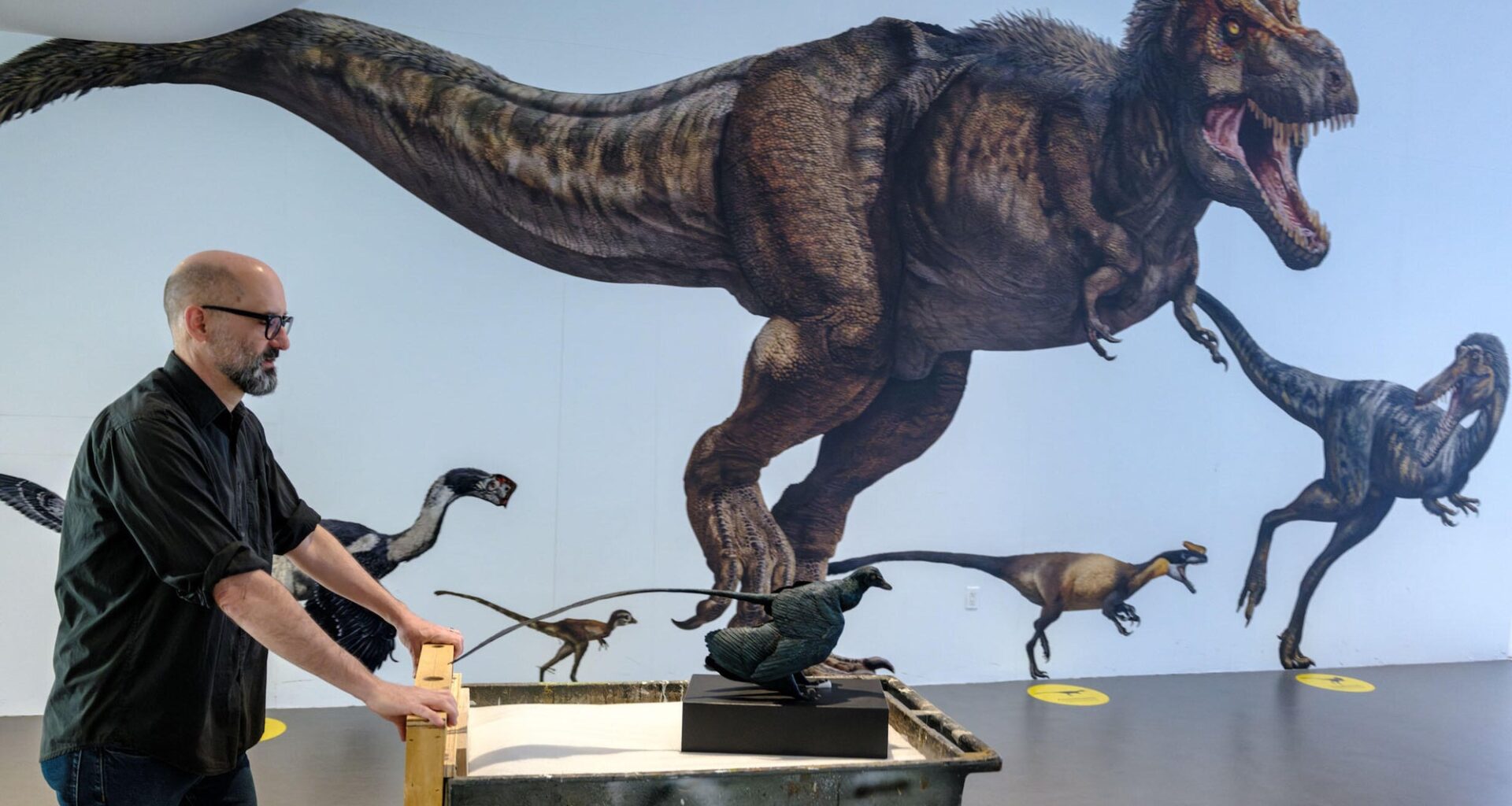 Scientists discover why tiny dinosaurs never roamed the Earth