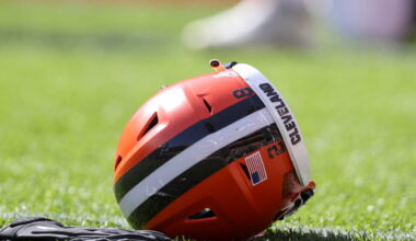 New Cleveland stadium will have artificial turf for Browns games