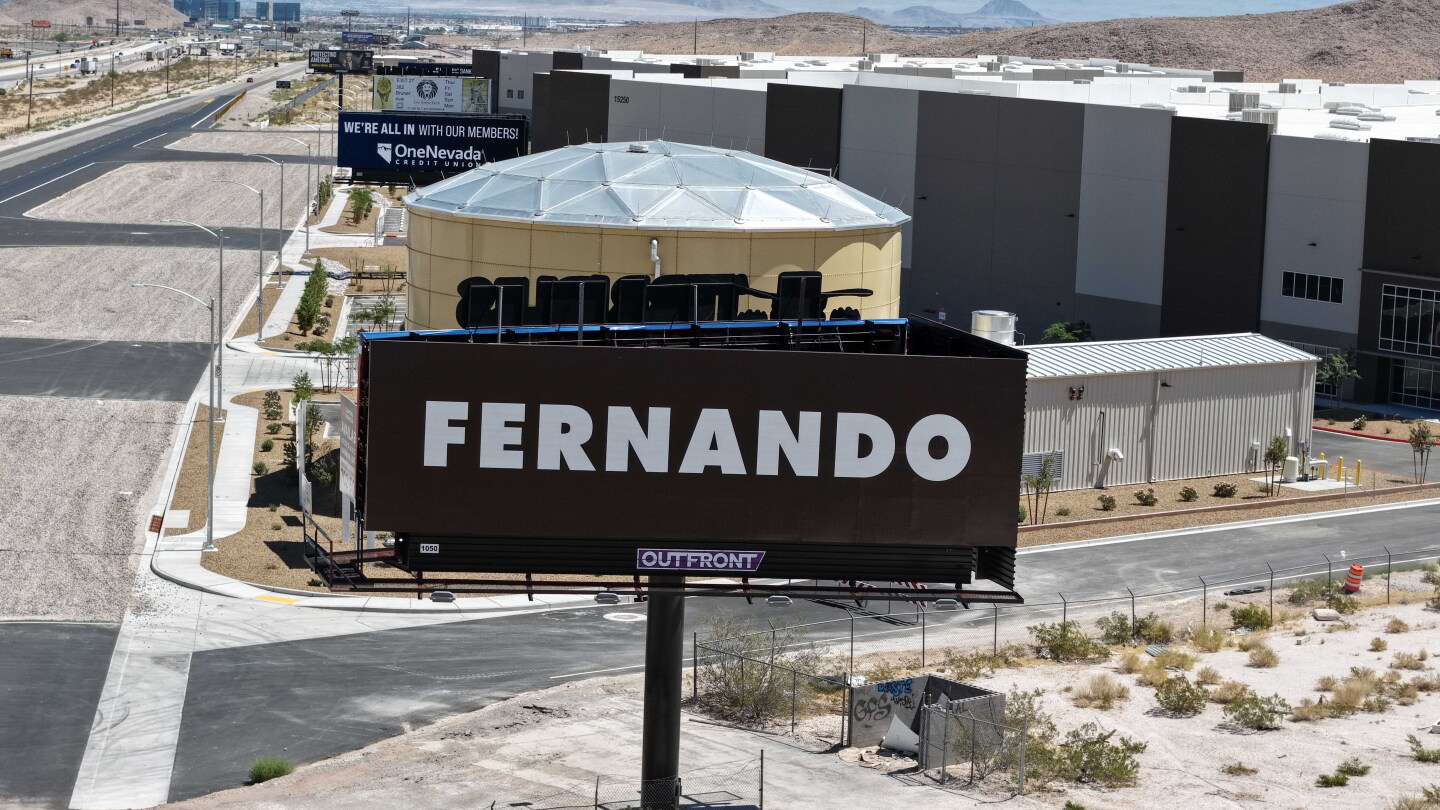 Fernando Mendoza treats the Las Vegas Strip like a "haunted house"