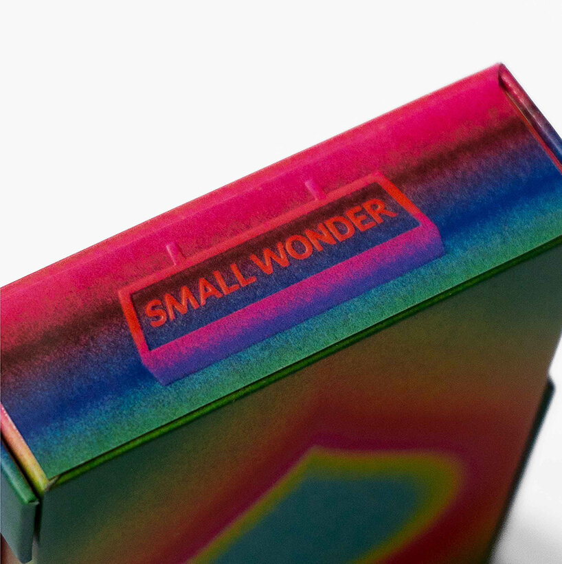 vibrant card deck by julia schimautz hides an animation in its sequence of colors and shapes - 9