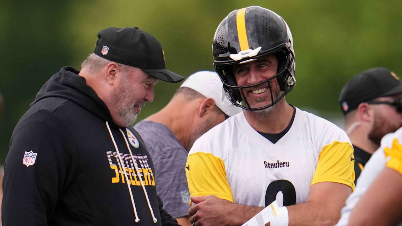 Mike McCarthy wants Aaron Rodgers to play in Steelers' preseason games