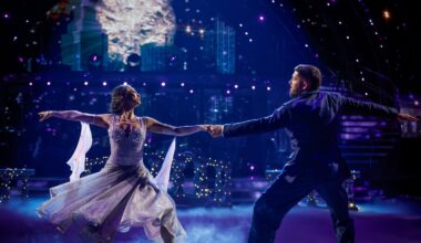 Nellis tops Strictly leaderboard after first live show