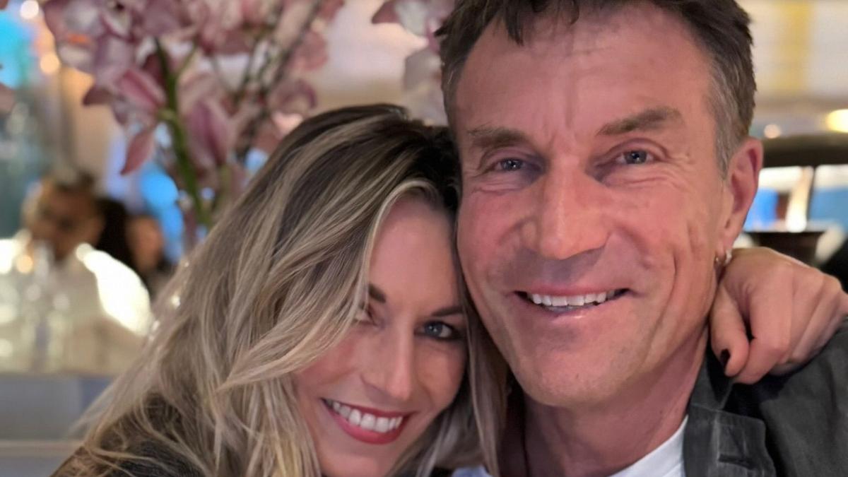 Australian tennis legend Pat Cash announces engagement to singer and massage therapist Charlotte Hodson