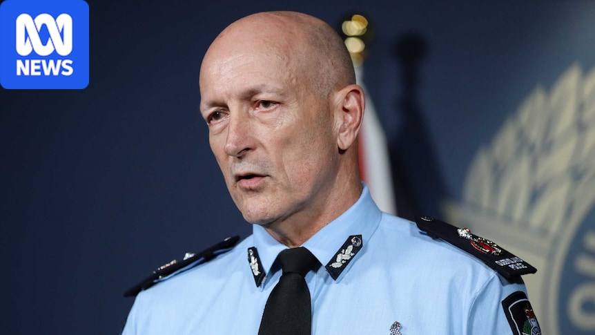 Queensland's former top cop Steve Gollschewski dies aged 67