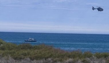 Man fatally attacked by shark as emergency services shut Sorrento Beach