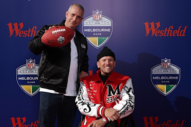 Andy Hearnden and Dylan Alcott arrive at the MCG.