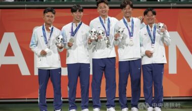 Taiwan bags silver medals in men's, women's team soft tennis