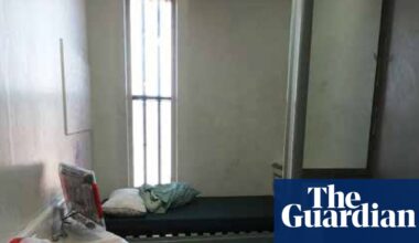 Boy, 16, held in ‘cramped’ prison cell alone for 22 hours a day for weeks, Victorian ombudsman finds | Victoria