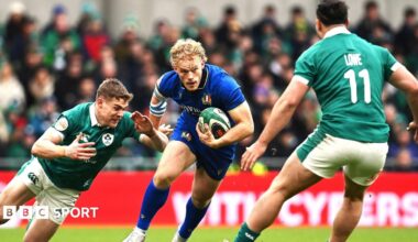Ireland and New Zealand walk out at Soldier Field