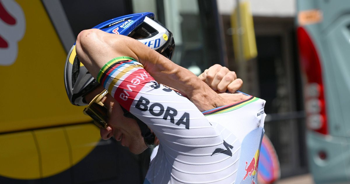A behind-the-scenes look at Evenepoel's world champs prep
