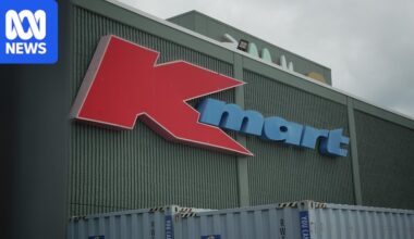 AI chatbots like Buddy at Bunnings years from becoming norm for shoppers