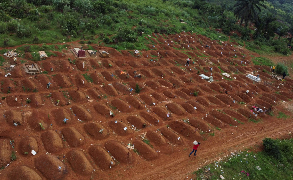 Health officials turn to mobile-phone data to track Ebola spread in Congo