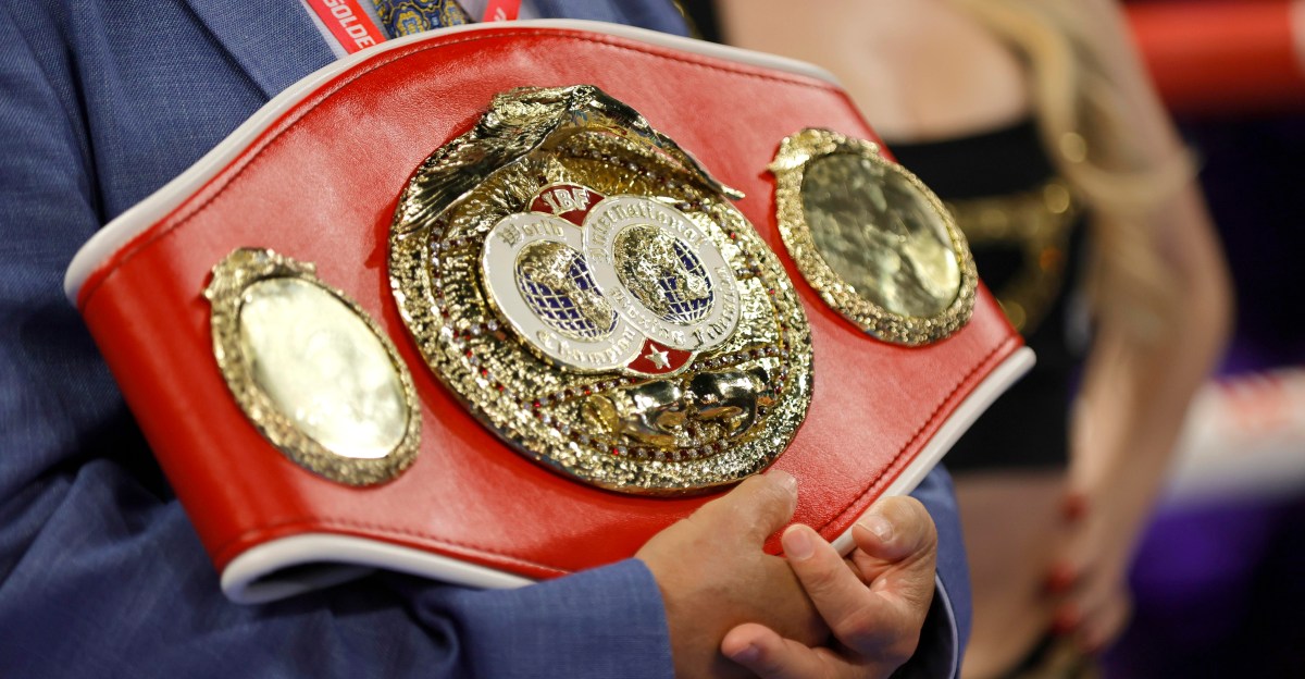 Raymond Muratalla vacates, IBF orders Andy Cruz vs Artur Subkhankulov