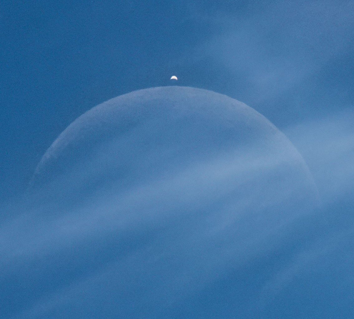 APOD: 2026 September 15 - A Daytime Eclipse: Moon Occults Venus