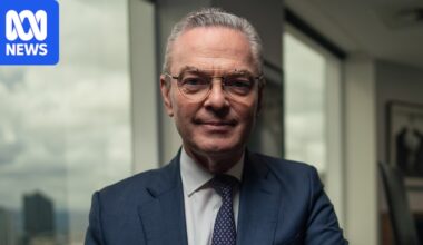 Bill Shorten and Christopher Pyne issue serious warnings on AI and immigration policy