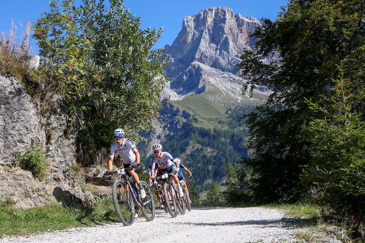 Andreas Seewald first to win world chamionships on 32" bike
