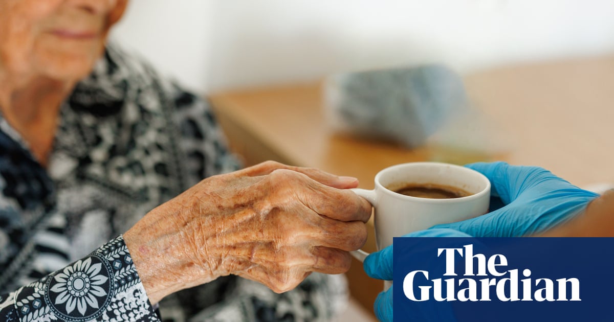 Health officials in turmoil over 11th-hour backflip on aged care algorithm override powers, emails reveal | Aged care