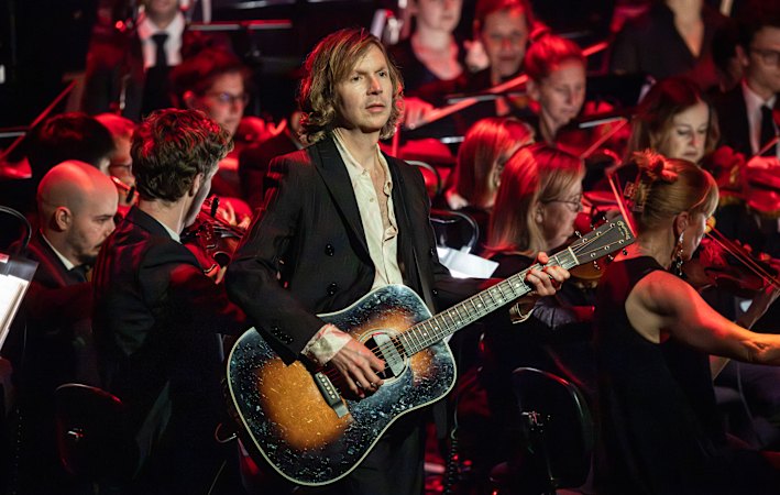 New album reviews of Beck and Robert Baxter