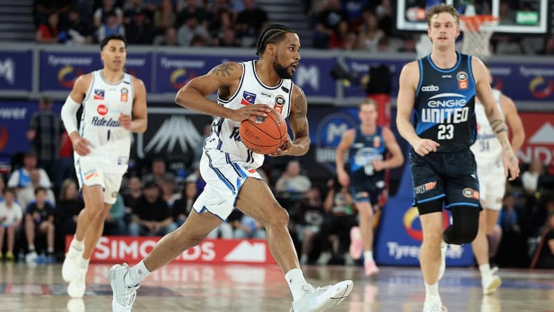 36ers win heart-stopper over United as NBA season opens
