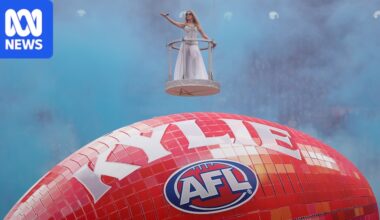 The biggest moments of Kylie Minogue's AFL grand final show